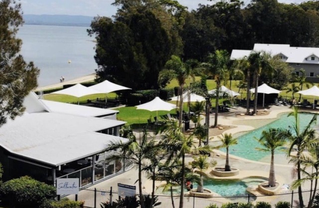 Lakeview Terrace at Rafferty’s Resort - Great Getaway for the family