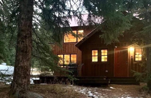 Lamar Valley Cabins are spacious modern-rustic cabins one mile from Yellowstone