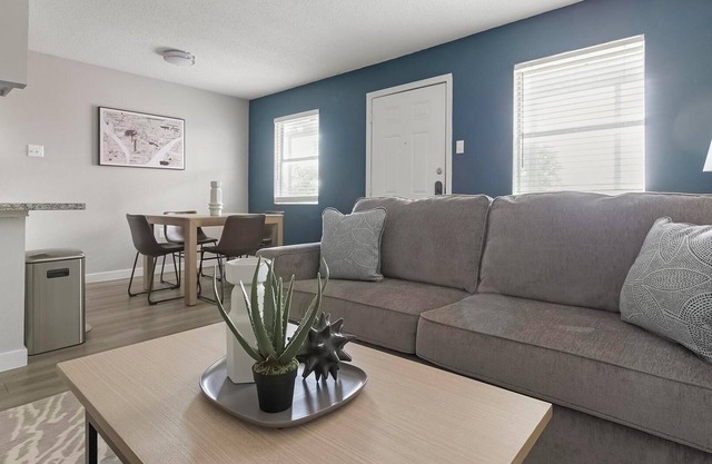 Landing | Amazing 1BD, Pool, Gym