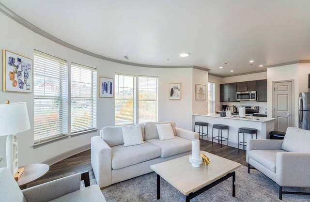 Landing | Amazing 2BD, Pool, Clubhouse