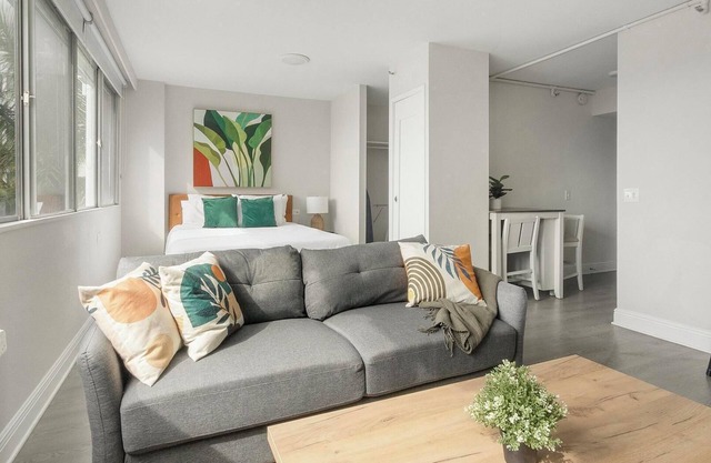 Landing | Amazing Studio, Yoga Studio, Pool