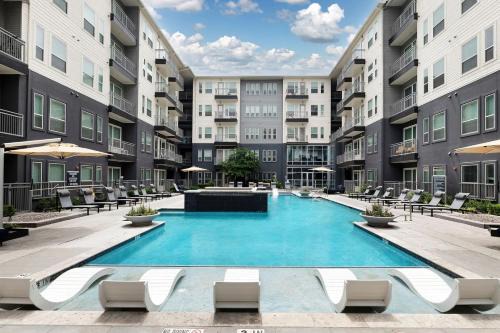 Landing Apartments - Dallas Old East