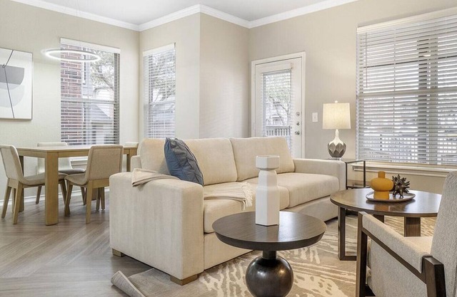 Landing at Dane Park Grapevine - 2 Bedrooms in Grapevine