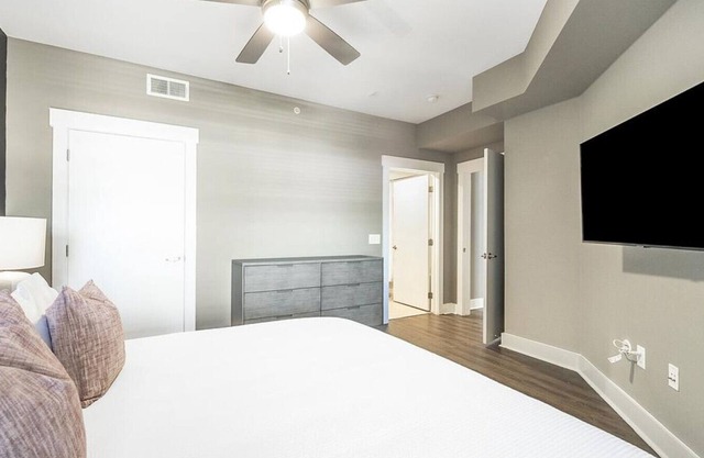 Landing at Haus 5350 - 2 Bedrooms in Allandale