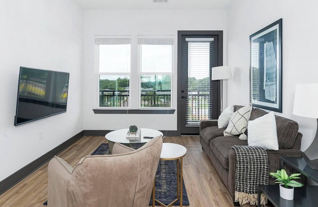 Landing at The Jack on Beach - 1 Bedroom in Bay.