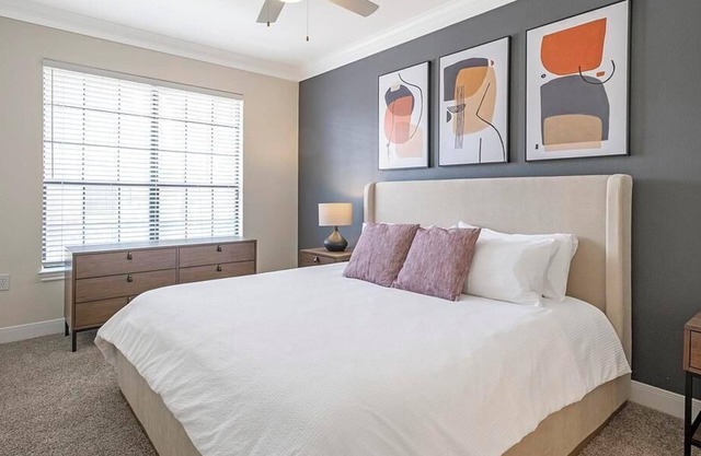Landing at Village on Memorial Townhomes - 2 Bedrooms in Energy Corridor