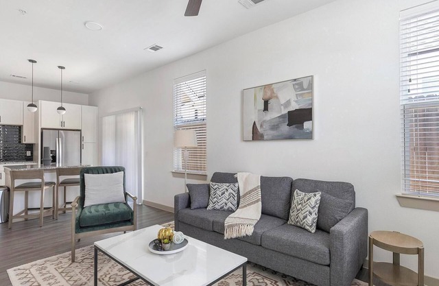 Landing | Beautiful 1BD, Gym, Pool
