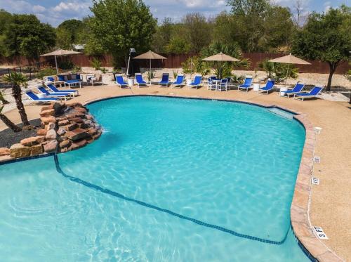 Landing Furnished Apartments - San Antonio