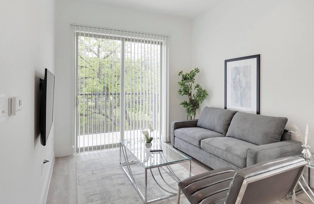 Landing | Incredible 1BD in Denton