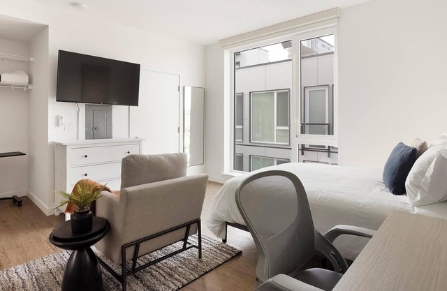 Landing | Incredible Studio, Game Room