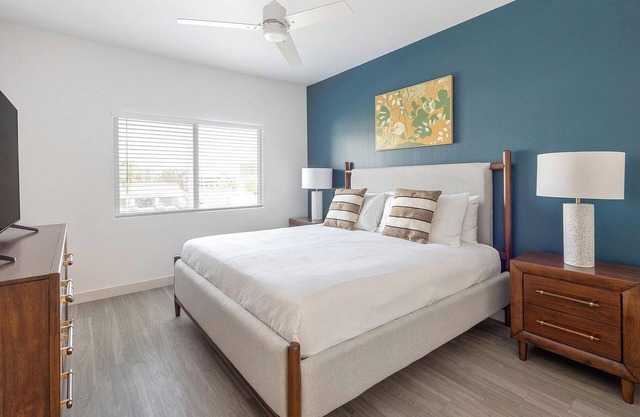 Landing | Spectacular 1BD, Pool, Gym