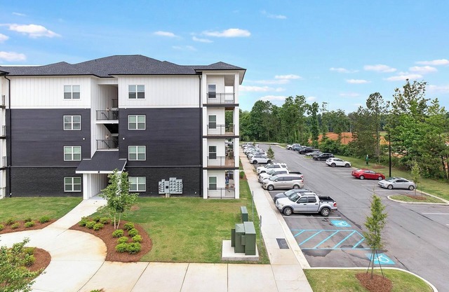 Landing | Stunning 3BD, Yoga Studio, Gym