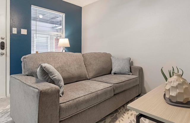 Landing | Stunning Studio, Gym, Clubhouse