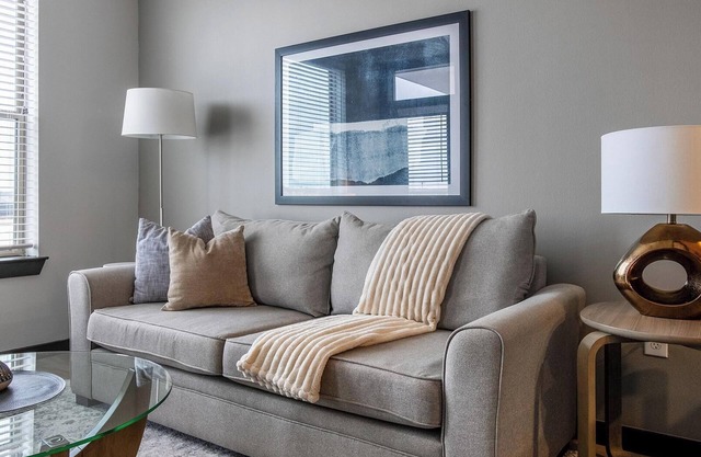 Landing | Stylish 1BD in Brooks Crossing