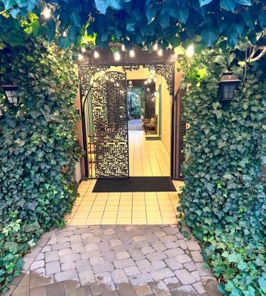 Lantern Light Inn - Romantic Getaway