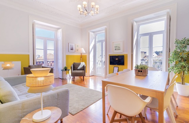 Large Bairro Alto C up to 22guests by Central Hill
