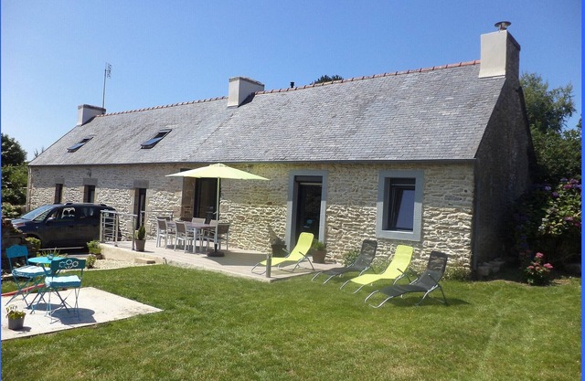 Large close to the sea character cottage