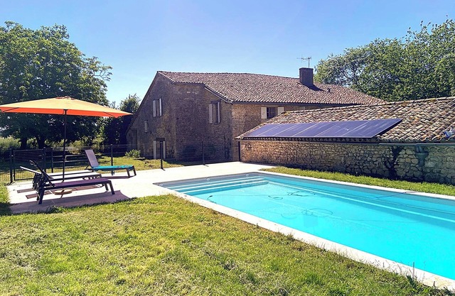 Large country house with swimming pool. Southern Charente Perigord Vert border