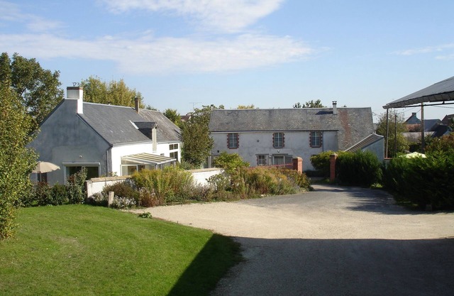 Large Gite of the Ferme des pres - 16p.