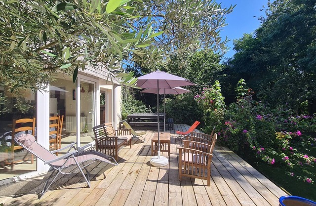Large house for 16 people with SPA near CAEN and the sea