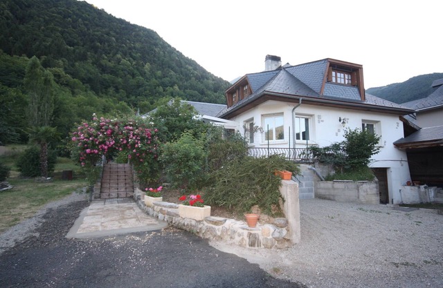 Large house near Saint Lary Soulan for 10 people