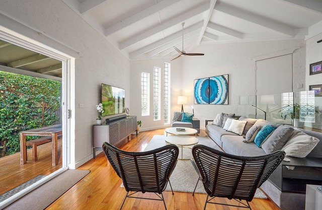 Large Modern 2 Story Home with Byron Charm & 4 Beds