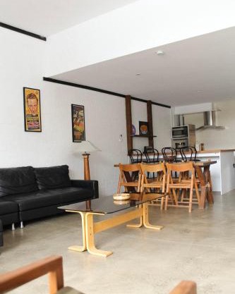 Large Modern 3BR 2 BATH Apt in Central Location for Families, Workers, Groups