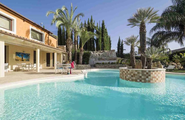 Large villa rental in Agrigento, Sicily