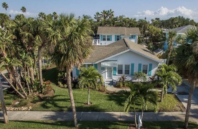 LARGEST in North Beach- PRIVATE POOL- 1 Block to BEACH - All 3 Units- SLEEPS 16