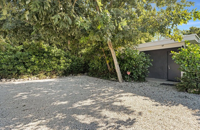 Largo Loft Summary: W