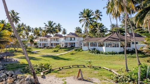 Las Canas Beach Retreat