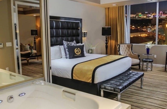 Las Vegas Casino Luxury Large 1 BR Villa for a memorable vacation or business.