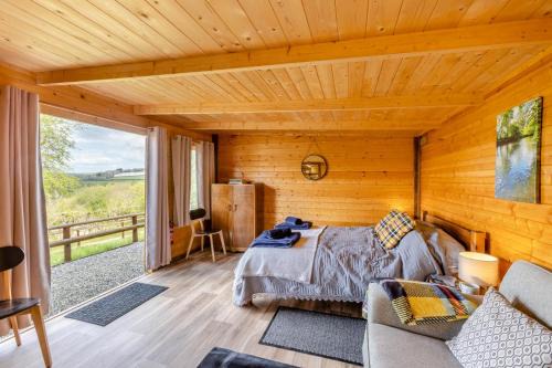 Latchley Meadows Lodge