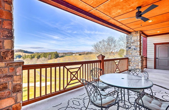 Laurel Fork Condo on Olde Mill Golf Course!