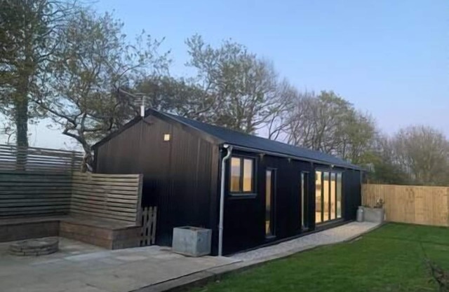 Lavish Dorset countryside retreat with hot tub