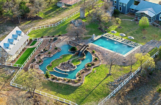 Lazy River Ranch | Lazy River Pool|Pickleball|Golf