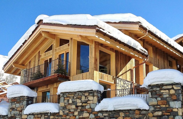 Le Chalet Ski, Luxury Services (catered) and Fine Atmosphere