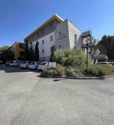 Le clos d'Aix studio 304 parking et piscine gratuite