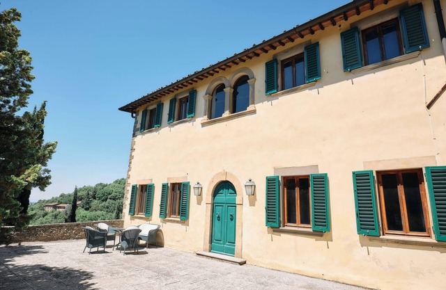 Le Convertoie: Tuscan Villa with Pool & History
