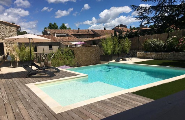 LE MAS DES AUGES