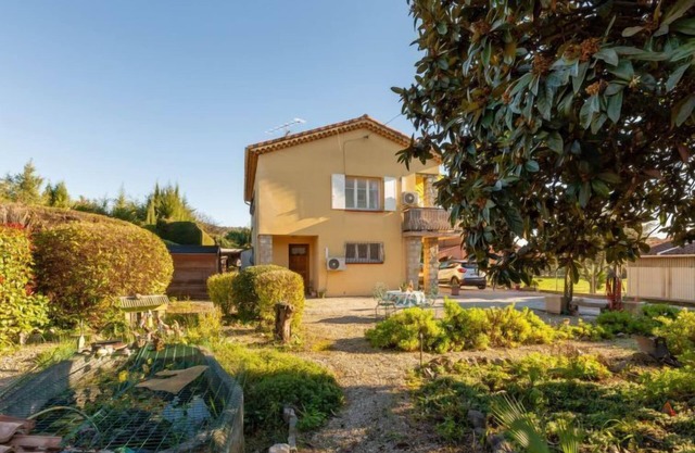 Le Néflier by Interhome