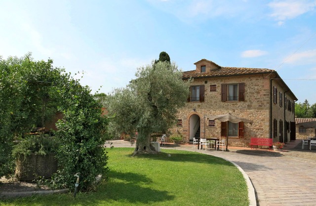 Le Palaie - 'Soffitta' PEC202 by Interhome