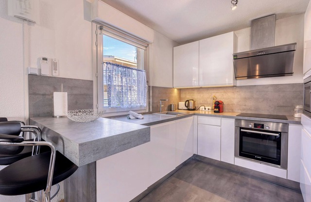 LE REGENT PARK Appartement for 6 By Sunset