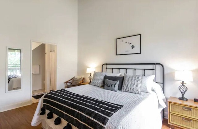 LEGAL VACATION RENTAL - North Shore Surfer's Paradise