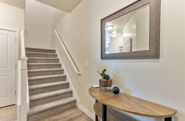 Lehi MTR- Garage attached, 30+ days, Pet Friendly, Everything Nearby!