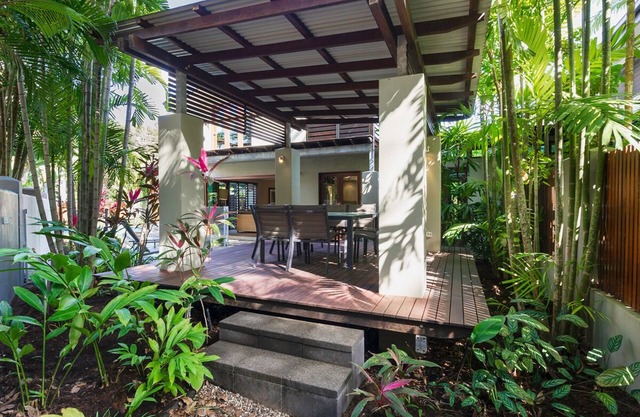 Leilani Melia - 3 Bedroom Beachfront Villa