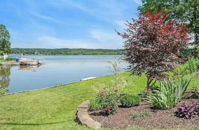 Lemon Drop Inn Lake Lemon, Bloomington, Nashville