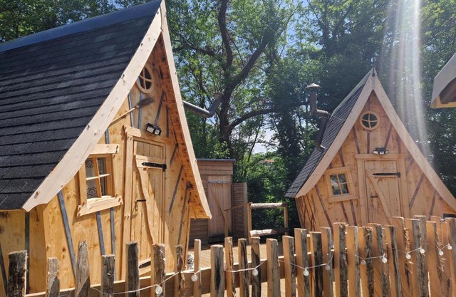Les cabanes féeriques du Cheix