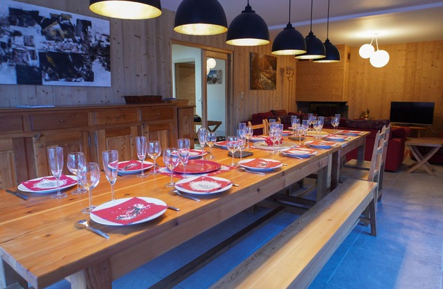 Les Chenapans, happiness in a big chalet!