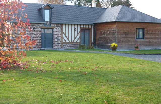 Les Hydrangéas Gite 3 étoiles 2 chambres 4 pers,. Wifi Fiber. near Honfleur.